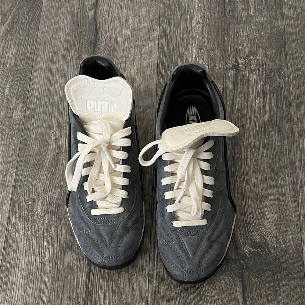 Size 6.5 men, women’s 8